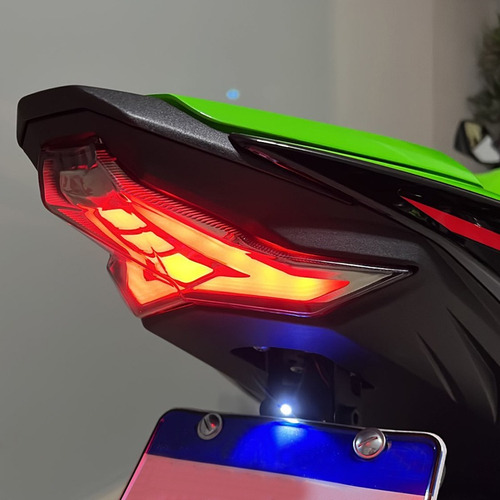 Adecuado Para Kawasaki Z1000 Z1000r 14-23 Luz Trasera Led