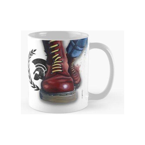 Taza Skinhead Doc Martens Y Troyano, Artista De Nikki Morris