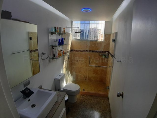 Imagen 9 de 13 de Apto En Venta 21-23065 Daisbelis Tarazona 0424-2925931