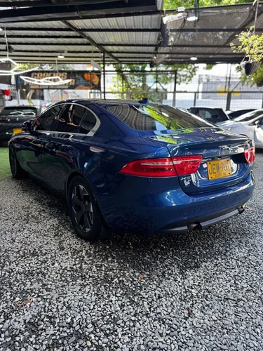 Jaguar XE 2.0 I4 Pure