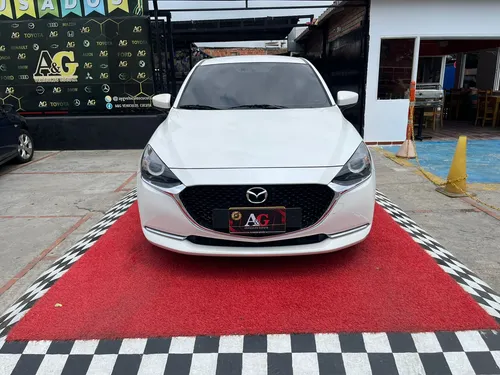 Mazda 2 GRAND TOURING LX 1.5 AT