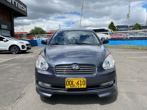 Imagen 3 de 25 de Hyundai Accent Gls 2010