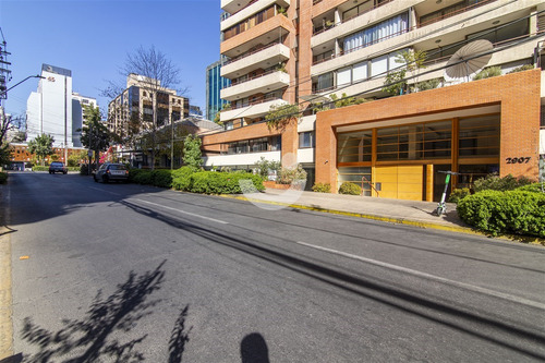 Departamento En Venta De 1 Dorm. En Las Condes