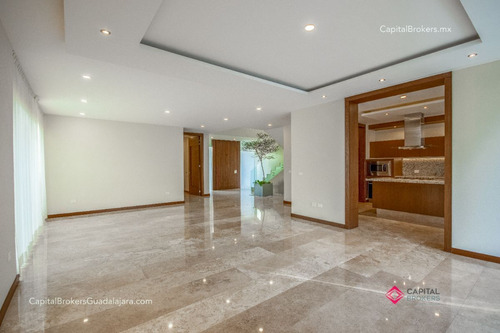 Casa De Lujo En Venta Valle Real