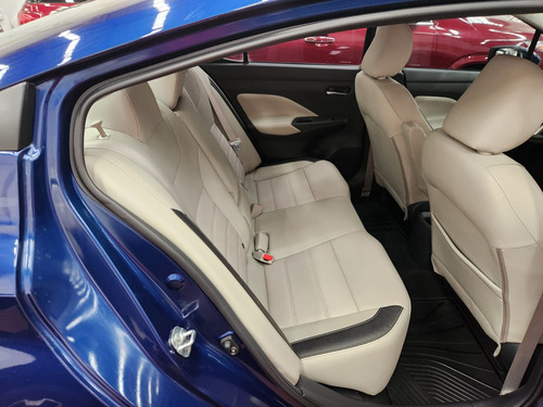 Nissan Versa 1.6 Exclusive Navi At