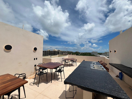 En Venta Estudio En Tulum Con Área De Bbq, Jacuzzi, Rooftop Bar, Rooftop Pool, Swimup Pool, Asoleadero, Recepción Y Estacionamiento.