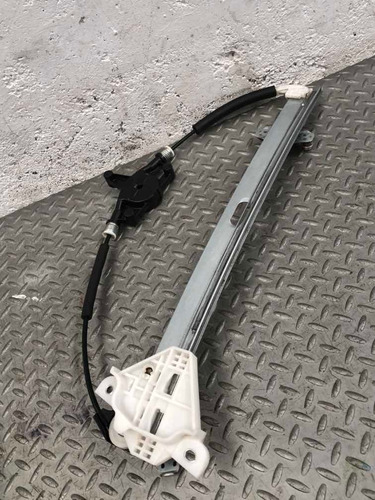 Mecanismo Ele Del Der Mazda3 Sedan 2.5 Tm Itauring 14/18. (Usado)