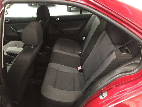 Imagen 13 de 14 de Volkswagen Jetta Trendline Man 2009