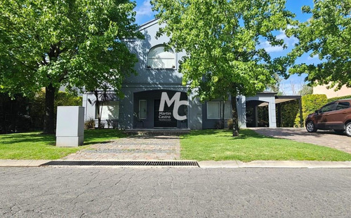 Casa En Venta En Barrancas De San José, General Pacheco, Tigre