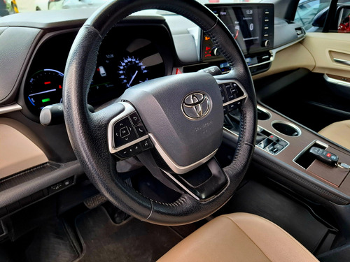 Toyota Sienna 2.5 Limited At hibrida