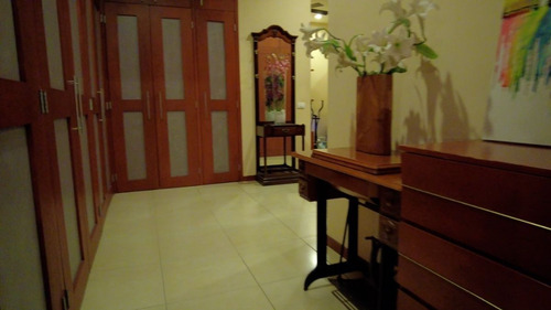 Casa De Lujo Con Alberca En Venta En Colinas De San Javier Villa Universitaria