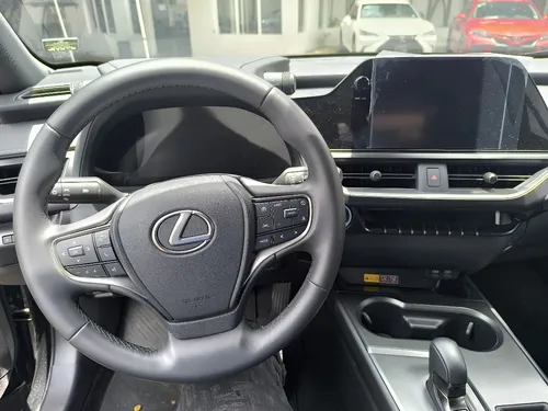 Lexus UX 5p 300h HEV L4/2.0 Aut