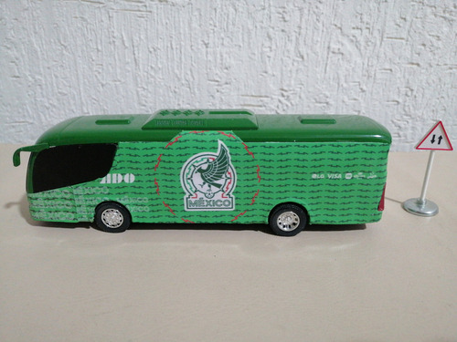 Autobus A Escala Irizar Linea Seleccion Mexicana Futbol Ado (Usado)