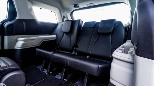Imagem 12 de 14 de Kia Carnival 3.5 V6 Gasolina Ex Automatico