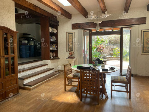 Venta Casa Lomas De Atzingo - V293