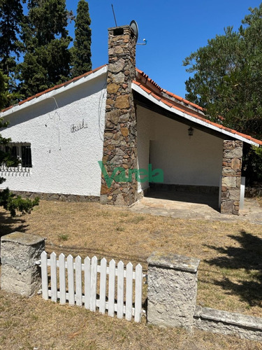 Venta Casa Salinas Sur, Fondo Parrillero, Terreno Grande Y Cercado