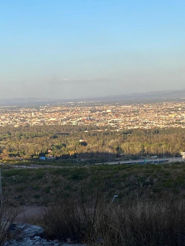 Imagen 4 de 6 de Lomas Del Pedregal