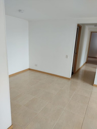 Imagen 5 de 22 de Apartamento En Venta San Joaquin 1092-830