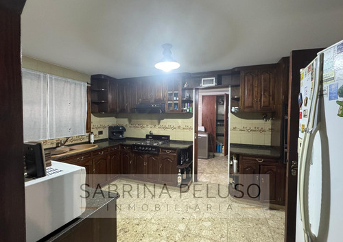 Venta Casa 7 Ambientes Moreno Centro