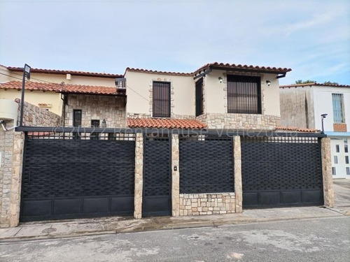 Imagen 1 de 28 de Hermoso Townhouse En Venta Urb Ciudad Jardín - Cagua 22-27064 Gjg 04243717762