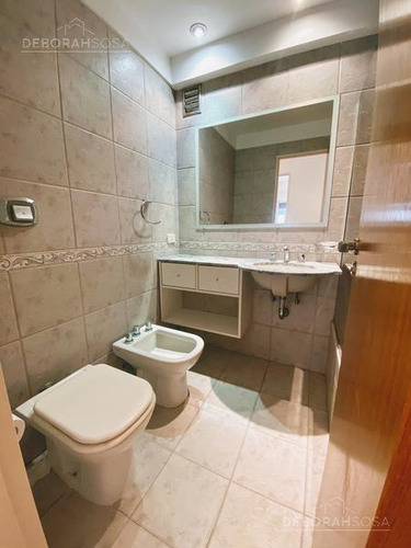 Departamento De 4 Ambientes En Belgrano - Cochera Fija Y Cubierta.