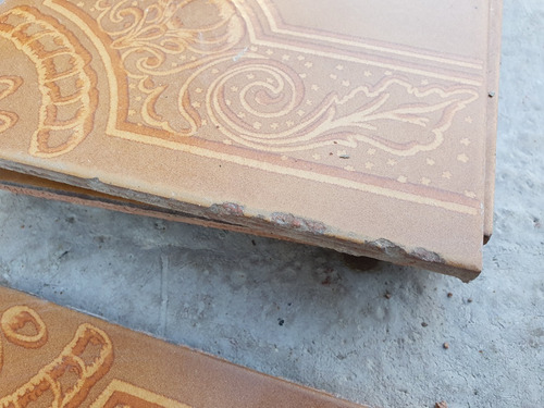 Ceramica 20x20 Marron Guarda Dibujo Reposicion Piso Pared (Usado)