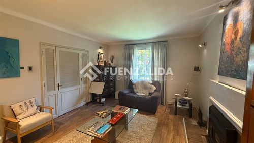 Casa En Venta De 3 Dorm. En Ñuñoa