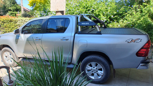 Toyota Hilux 2.8 Cd Sr 177cv 4x4
