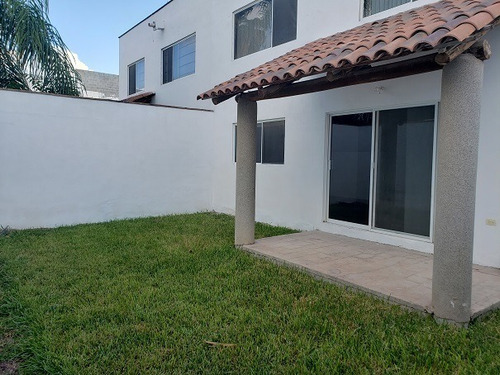 Imagen 23 de 23 de Casa En Renta En Residencial Senderos - (2)