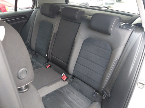 Imagen 5 de 13 de Volkswagen Golf 2017 1.4 Highline Dsg At