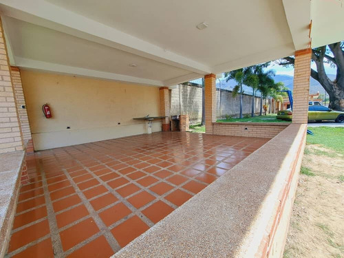 Fp 277083 (137mts2) En Venta Tonwhouse En Villa Fontana Totalmente Remodelado San Diego