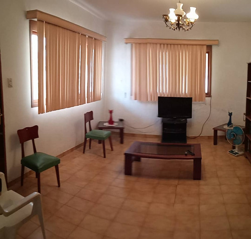 Casa Con Terreno Playa Grande