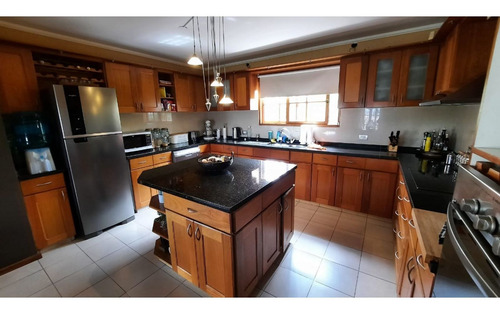 Imagen 4 de 30 de Chalet De Categoría Con Vistas Panorámicas - Viila Carlos Paz