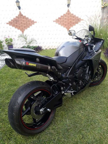 Yamaha R1