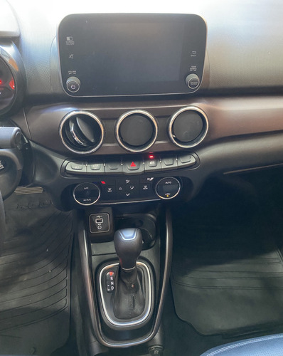 Fiat Cronos 1.8 16v Precision At6 Pack Premium