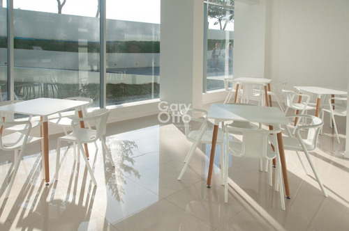 Apartamento 2 Dormitorios, Punta Del Este, Playa Mansa, Venta- Ref: 23679