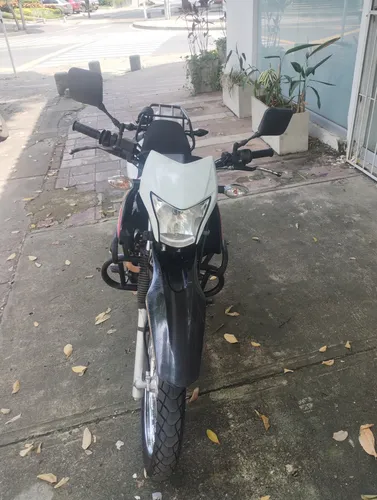 Honda Xr 150, Negra