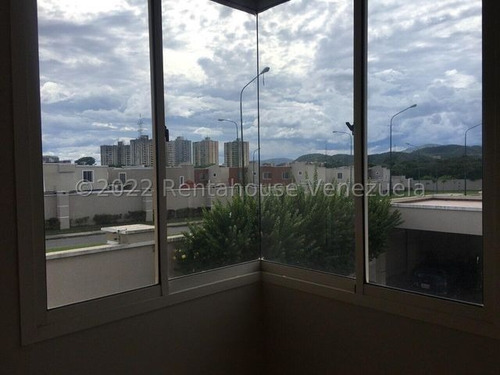 Imagen 26 de 30 de Casa En Alquiler Ciudad Roca, Barquisimeto , Zona Este, Amoblada, Tanque Subterraneo , Planta Electrica. Contacto 0424-5620928 Flex 22-25424 Z19