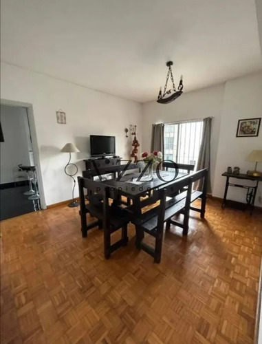 Venta De Lujoso Apartamento De 3 Dormitorios En El Centro