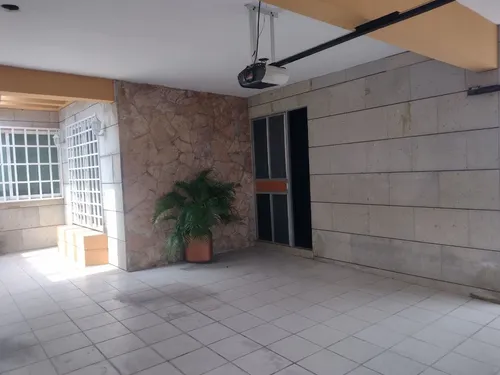 Casa De 1 Piso A La Venta, Frac. Floresta, Veracruz, Ver