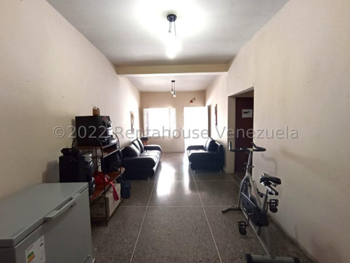 Imagen 10 de 30 de Casa En Venta En Divina Pastora Centro Cabudare , Lara *mc* - 0-4-2-4- 556. 57. 59 Instagram: @rentahouse.centrooccidente
