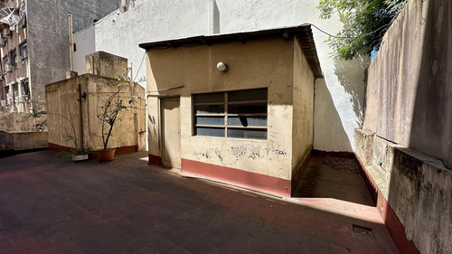 Casa- Deposito En Venta En Balvanera