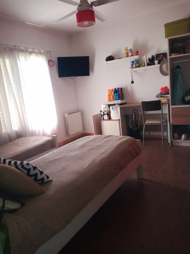 Casa Quinta En Venta Con Gran Terreno En Suipacha, Provincia De Buenos Aires