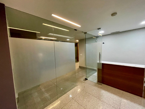 Imagen 2 de 8 de Oficina Confortable En Alquiler En La Viña 160m2 C-6205724