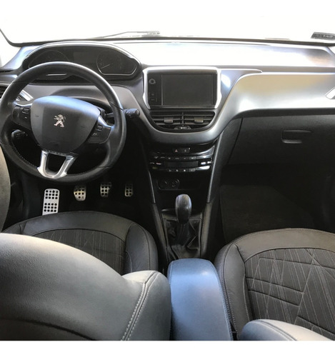 Imagen 8 de 9 de Peugeot 208
