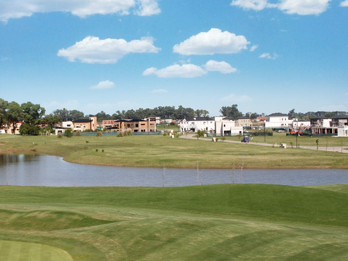 Imagen 8 de 14 de Venta De Lote En Sector Golf, La Providencia Canning