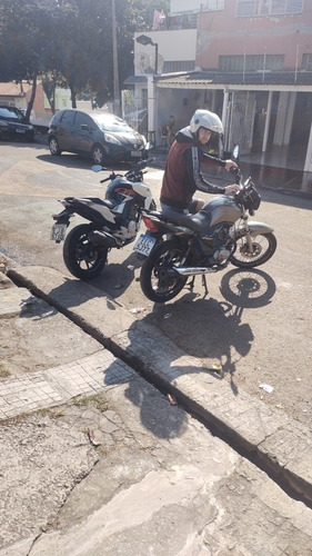 Imagem 1 de 4 de Honda Cb Thuwister