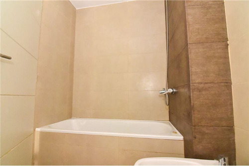 Imagen 11 de 14 de Venta! Amplio 2 Ambientes Con Cochera A Estrenar José Bonifacio Al 1200, Caballito.