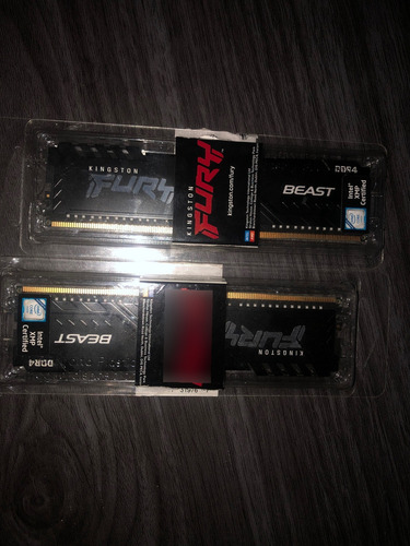 Fuente De Poder Pylon 550w Bronze, 8x2 Memoria Ram Kingston (Usado)