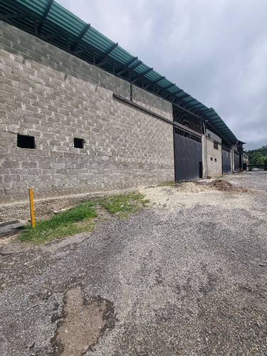 Galpón En Venta En Los Teques